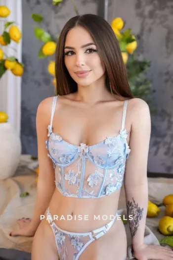 Profile image of Zoya